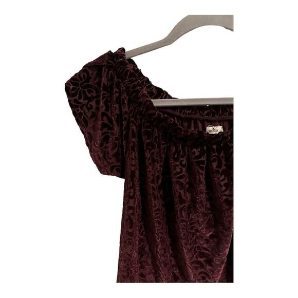 Hollister Red Velvet Soft Patterned Peasant Blouse - Women’s XS - Picture 2 of 14